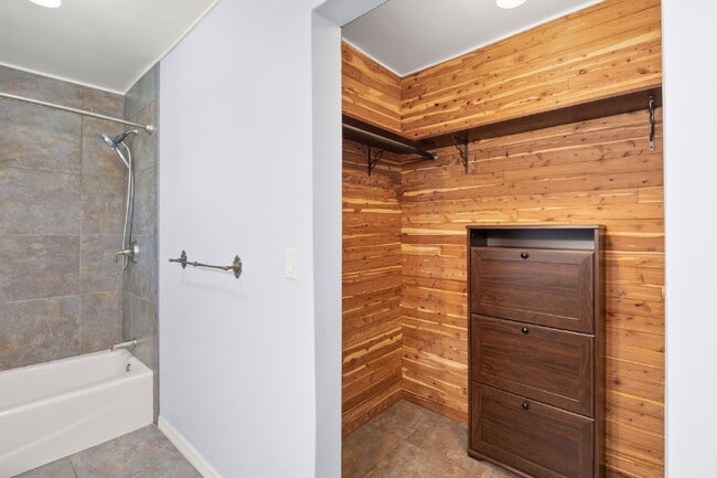 Photo - Home For Rent in Lakewood Estates!