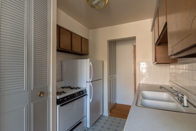 Photo - 535 W Aldine Ave Unit 113