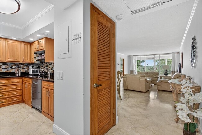 Building Photo - 2671 S Course Dr Unit 206