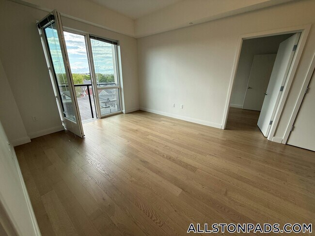 Photo - 55 Brighton Ave Unidad 503