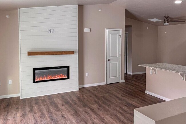 Photo - TIMBER CAMP LUXURY APARTMENT HOMES