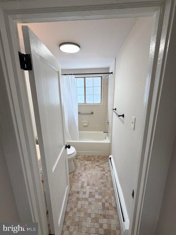 Photo - 7092 Forrest Ave Unidad 103