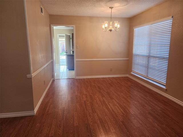Building Photo - 7102 Lo Chalmers Ln Rental