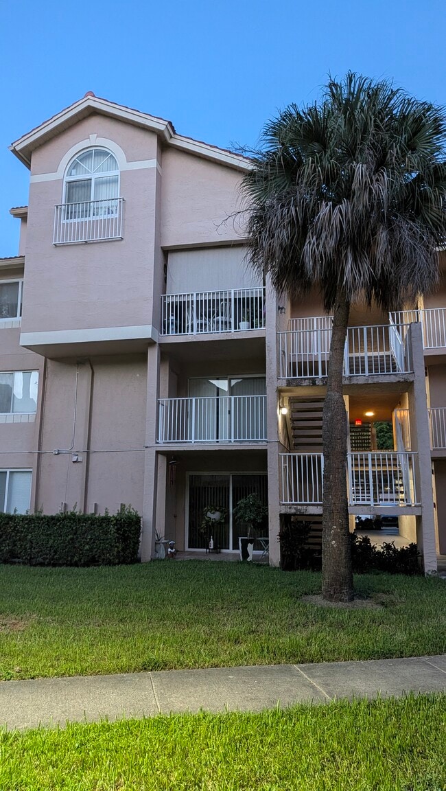 Back Yard Balcony view - 10450 SW 157th Ct Unit Kendall
