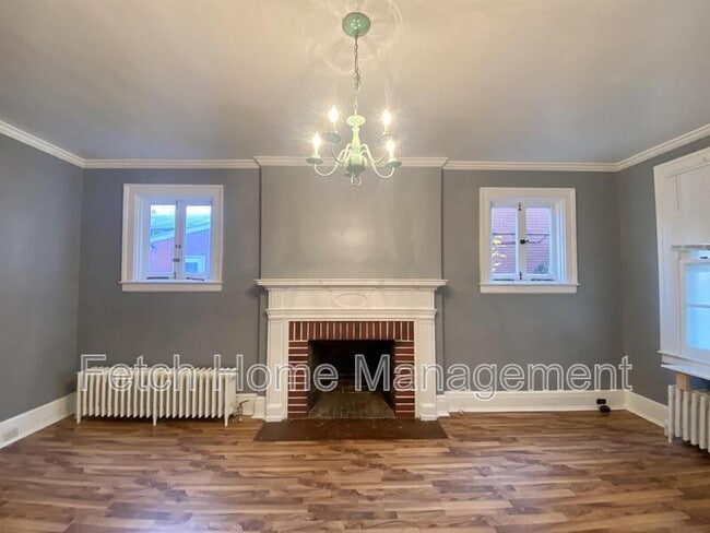 Photo - 137 S Prince St