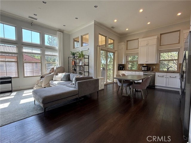 93 Thornhurst