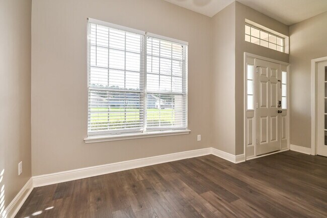 Photo - 1572 Timber Trace Dr