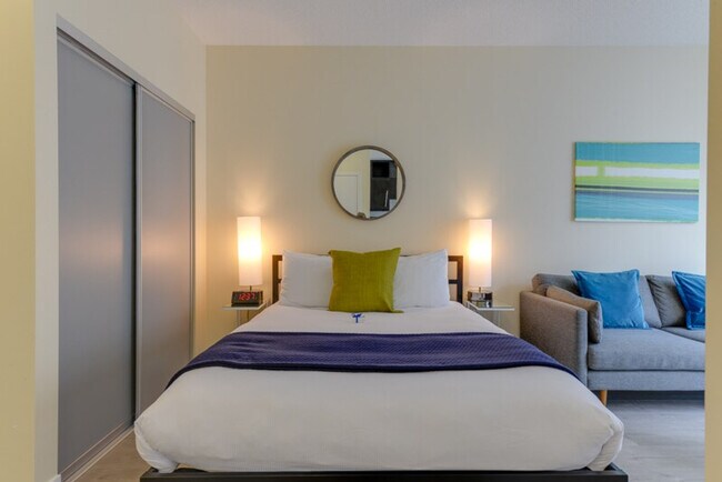 Photo - 217 Adelaide St W Unit ID1034892P