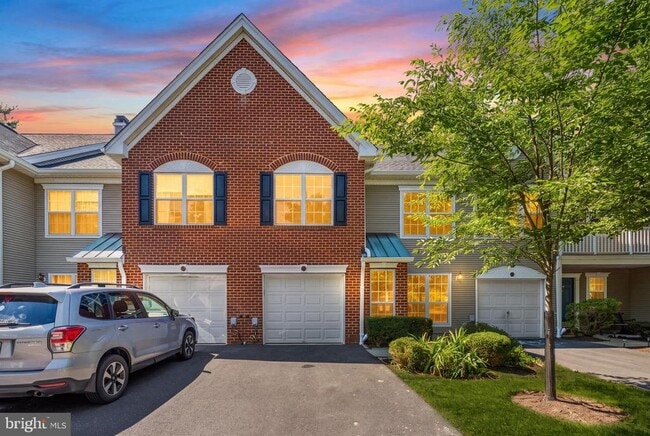 16 Lee Ct