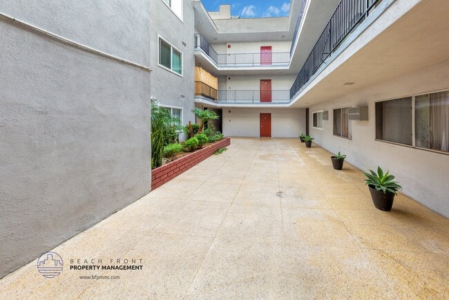 Photo - 740 S St Andrews Pl Unidad 17