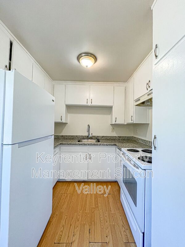 Photo - 5719 Via Monte Dr Unit B