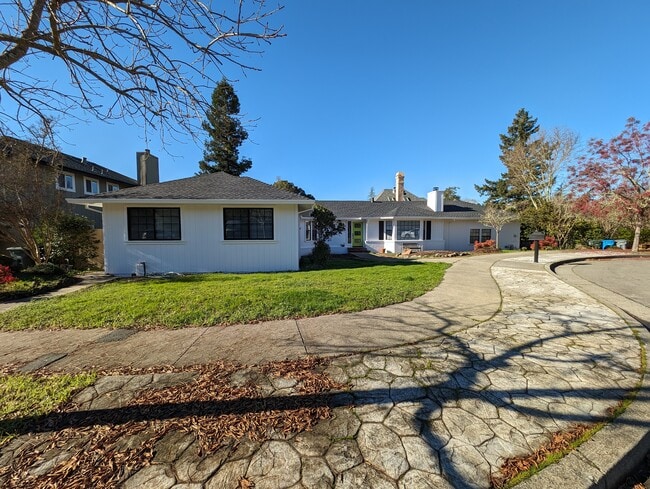 Photo - 4977 Hoen Ave