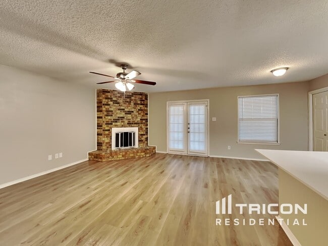 Photo - 5915 Myers Rd