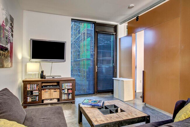 Photo - 1111 E Pike St Unit 204