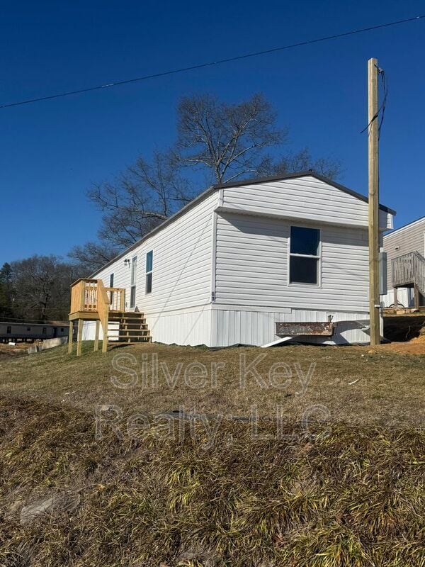 Building Photo - 3000 US-11