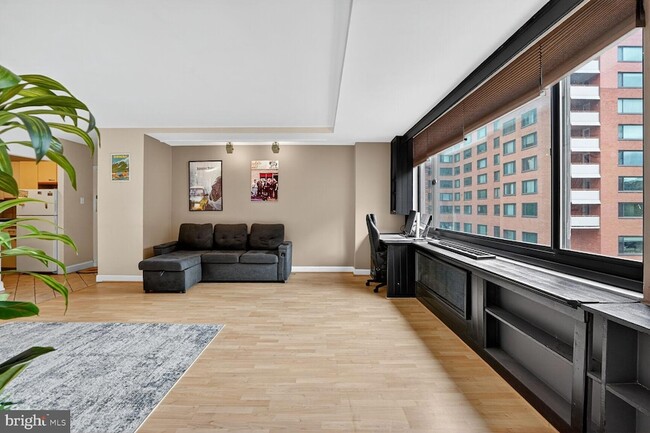 Photo - 1021 Arlington Blvd Unit 643