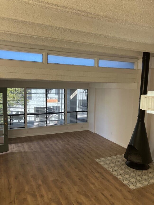 Photo - 5914 Lago Vista Way Unit C23