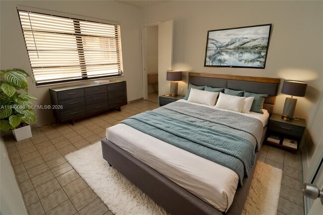 Photo - 1348 SW 2nd St Unit 8