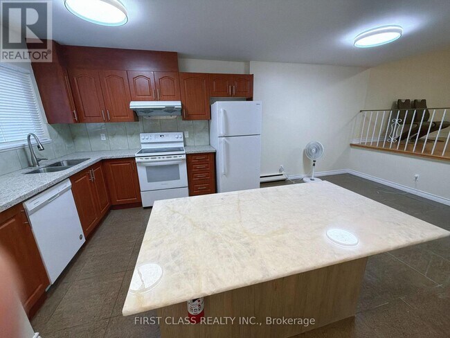 Photo - 57 Godstone Rd