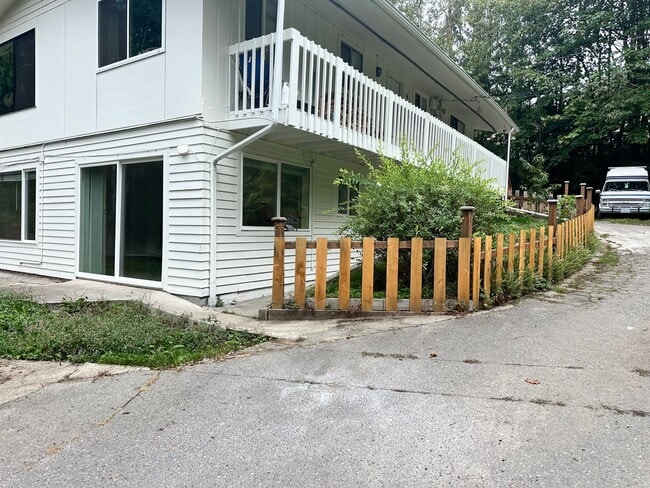 Building Photo - ZAGY Gig Harbor 10 (6311/13) Unit 6311 Rental