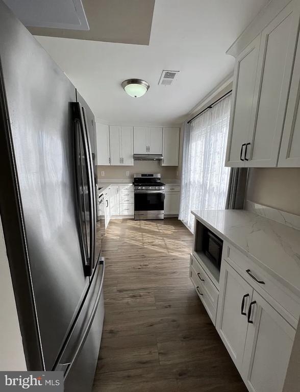 Photo - 10108 Sabin Dr