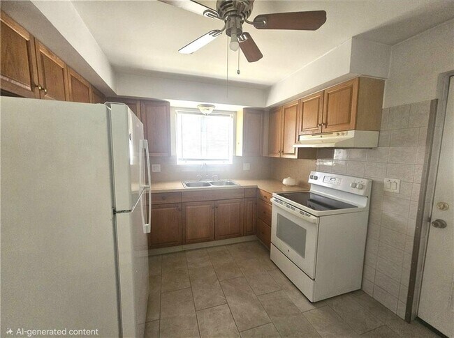 Photo - 124 Jane St