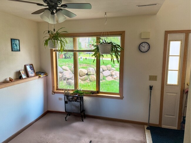 Photo - 101 W Northlawn Dr