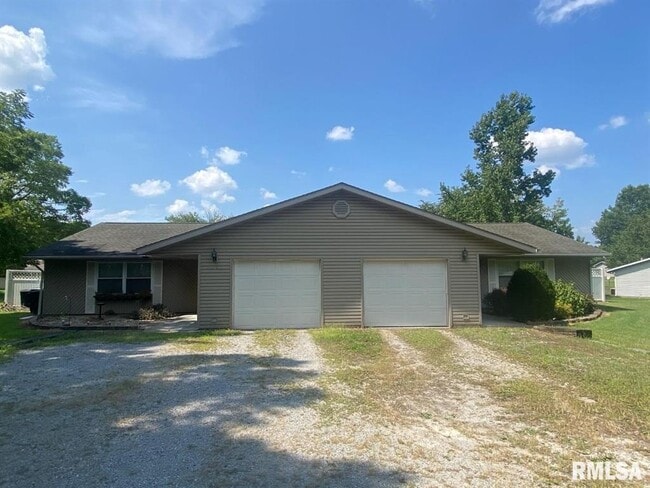 Building Photo - 5443 Country Club Rd Rental