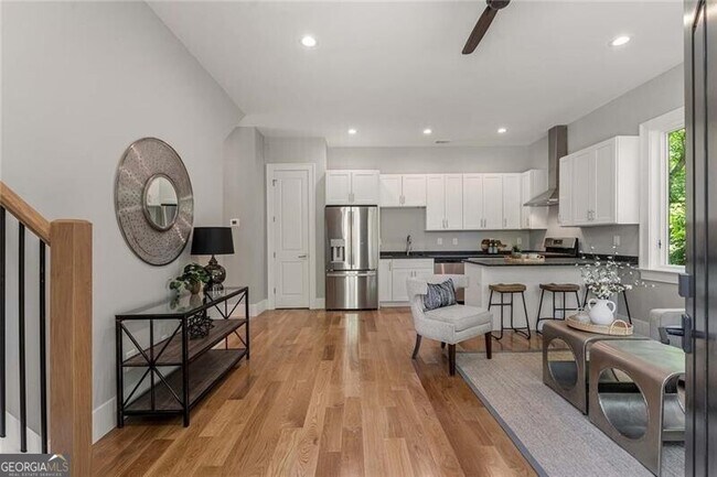 Photo - 98 Johnson Ferry Rd Unit CARRIAGE HOU