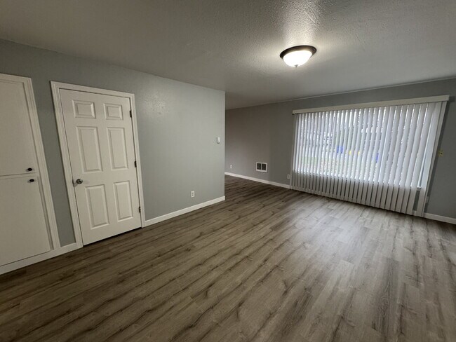 Photo - This 2 bed, 1 bath duplex unit offers convenient access to Berrydale and Harrison Parks and withi...