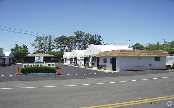 Acampo Apartments - Acampo Apartments