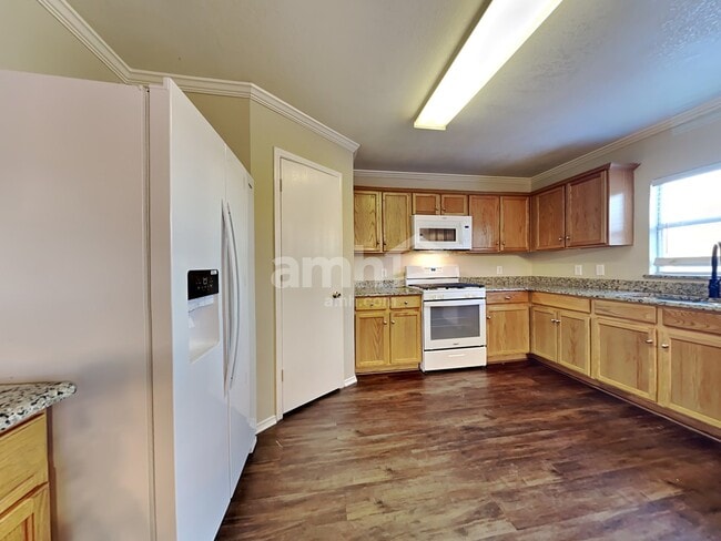 Photo - 3104 Pinehurst Ct