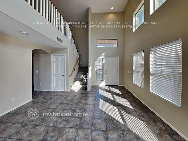 Photo - 11401 W Windsor Ave