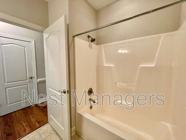 Photo - 206 Fountainhead Ln Unit 201