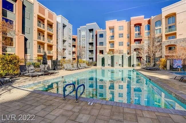 Building Photo - 38 E Serene Ave Unit 110