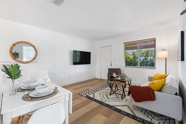 Photo - 1048 NE 13th Ave Unit 1048