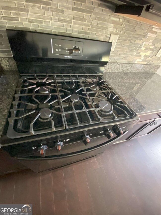 Photo - 5224 Cantbury Way