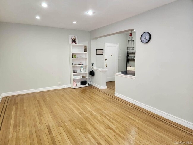 Photo - 69-11 Yellowstone Blvd Unit B36