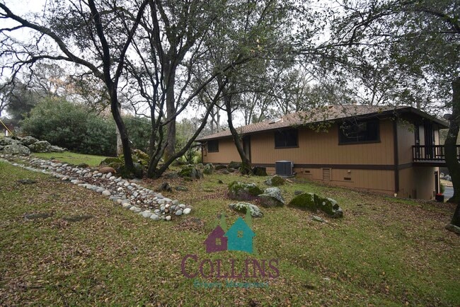 Photo - 2045 Ross Dr