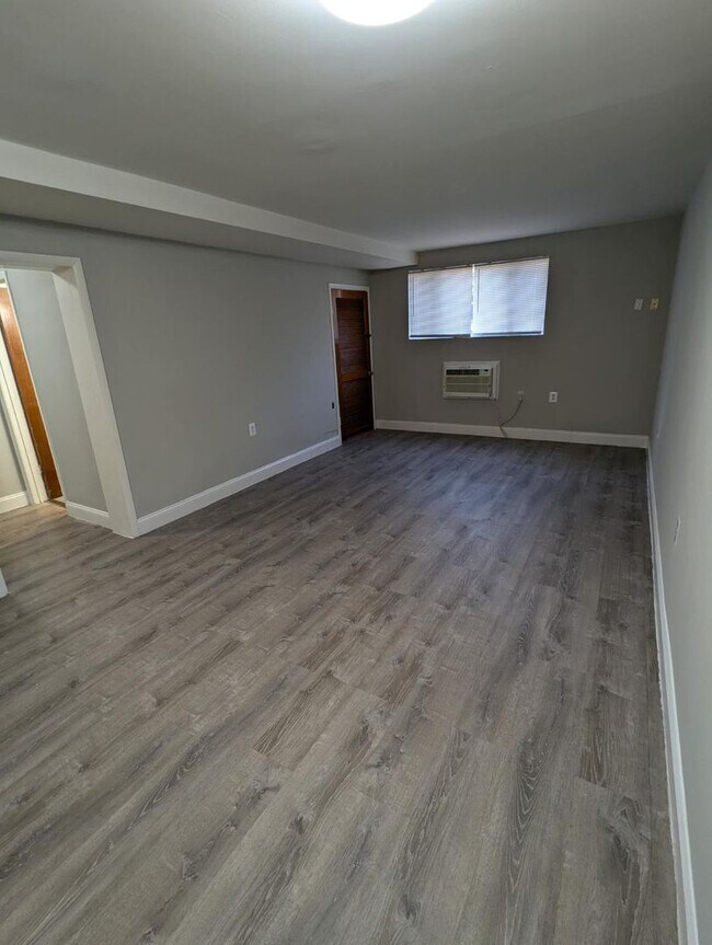 Photo - 1150 51st St NE Unit 101