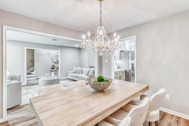 Building Photo - 402 Bauxhall Ct