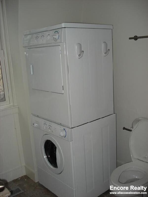 Photo - 110 Second St. Unit RJ78 Unidad RJ78