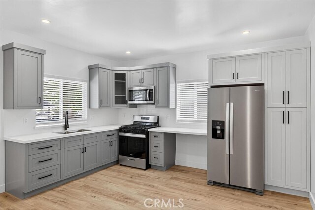 Photo - 14732 Gilmore St Unidad 1