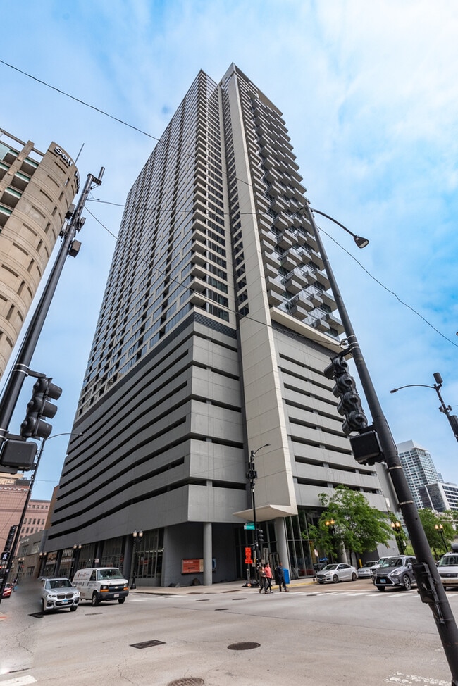 Photo - 235 W Van Buren St Condo Unit 2113