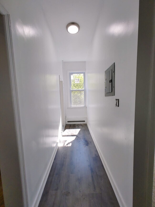 Photo - 143 Danforth Ave Apartamentos Unidad 1