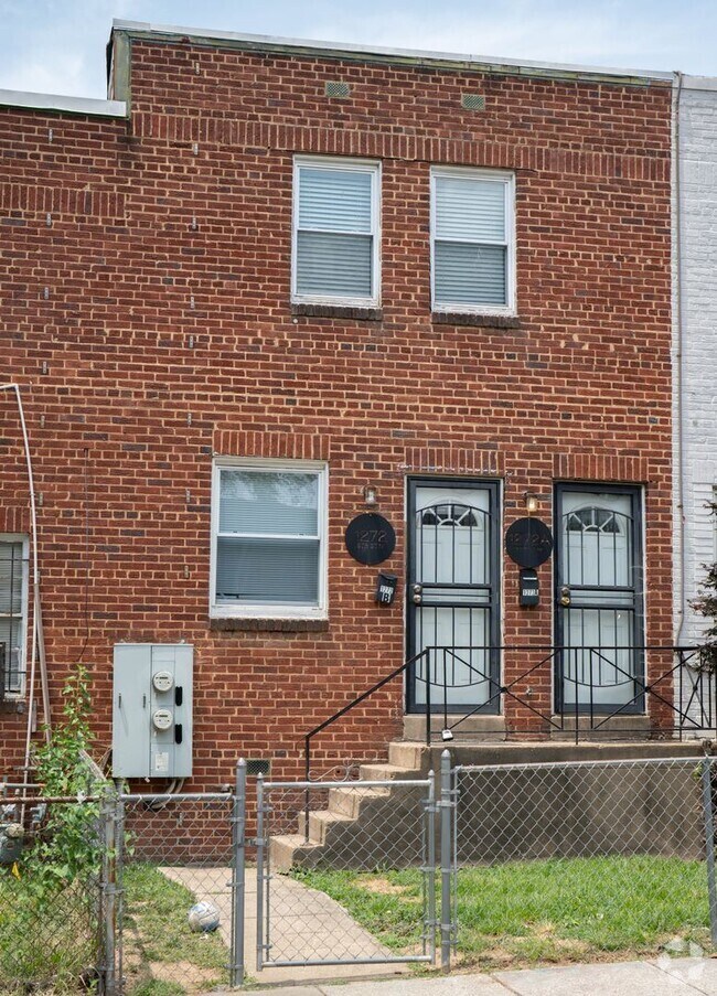 Building Photo - 1272 16th St NE Unit # A Rental