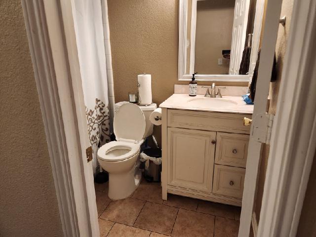 Bathroom - 1505 Fairfield Ct