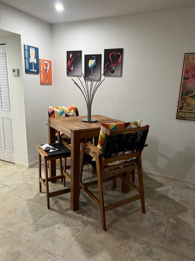 Photo - 14849 Cumberland Dr Unidad 104