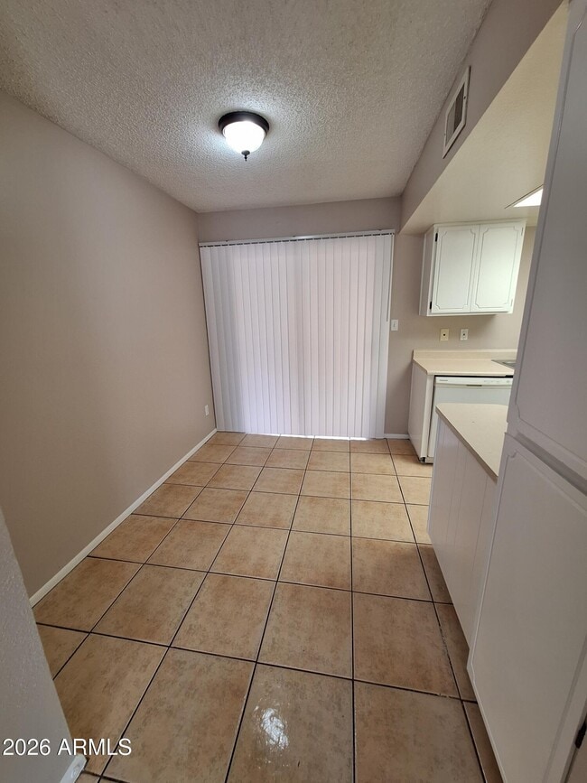 Photo - 1449 E Knoll Cir
