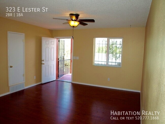 Photo - 323 E Lester St